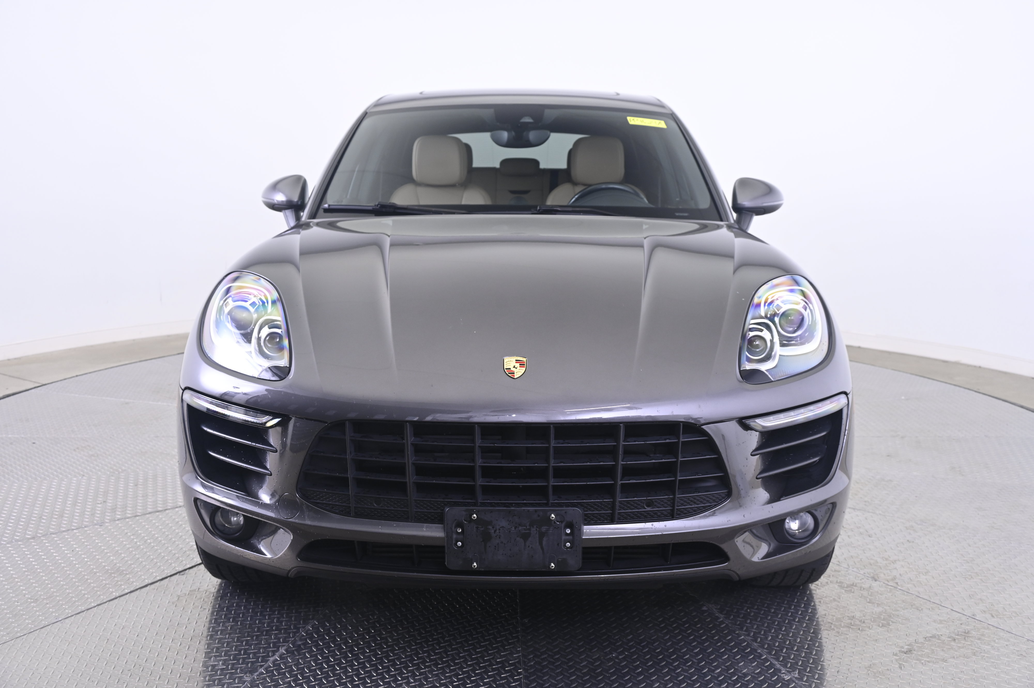 Used 2018 Porsche Macan AWD/4WD image 10