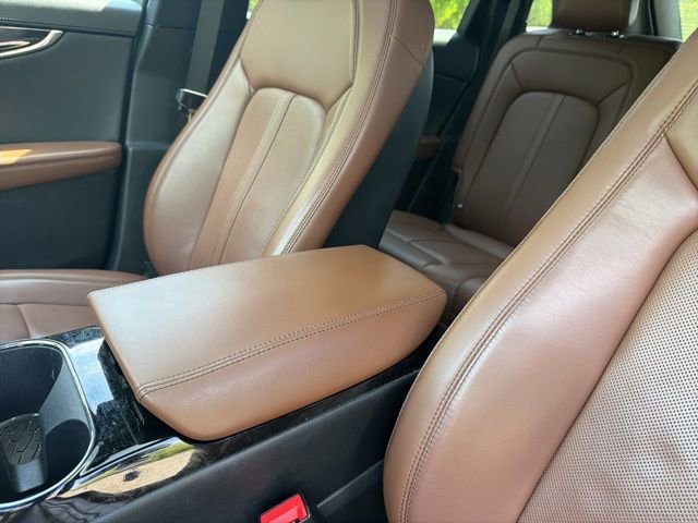 Used 2023 Lincoln Nautilus Reserve w/ Equipment Group 202A image 20