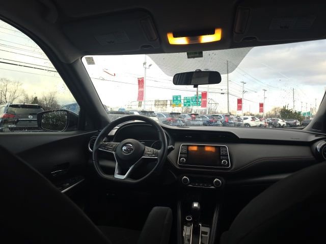 Certified 2018 Nissan Kicks SR w/ Exterior Electronics Package image 15