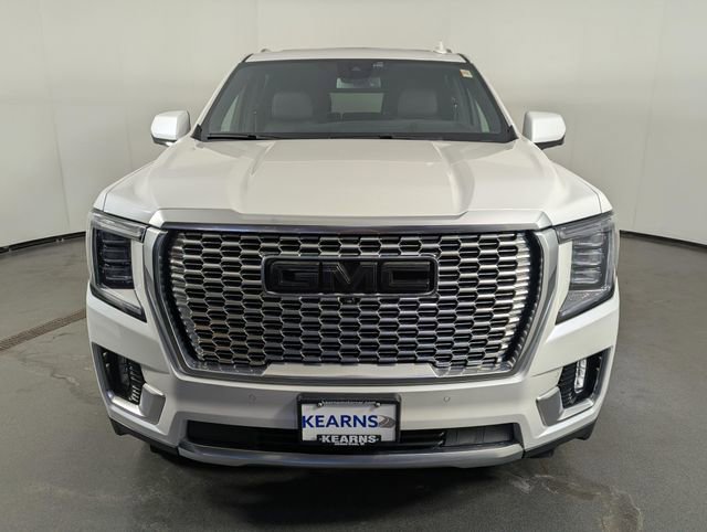 Used 2023 GMC Yukon XL Denali w/ Max Trailering Package image 3