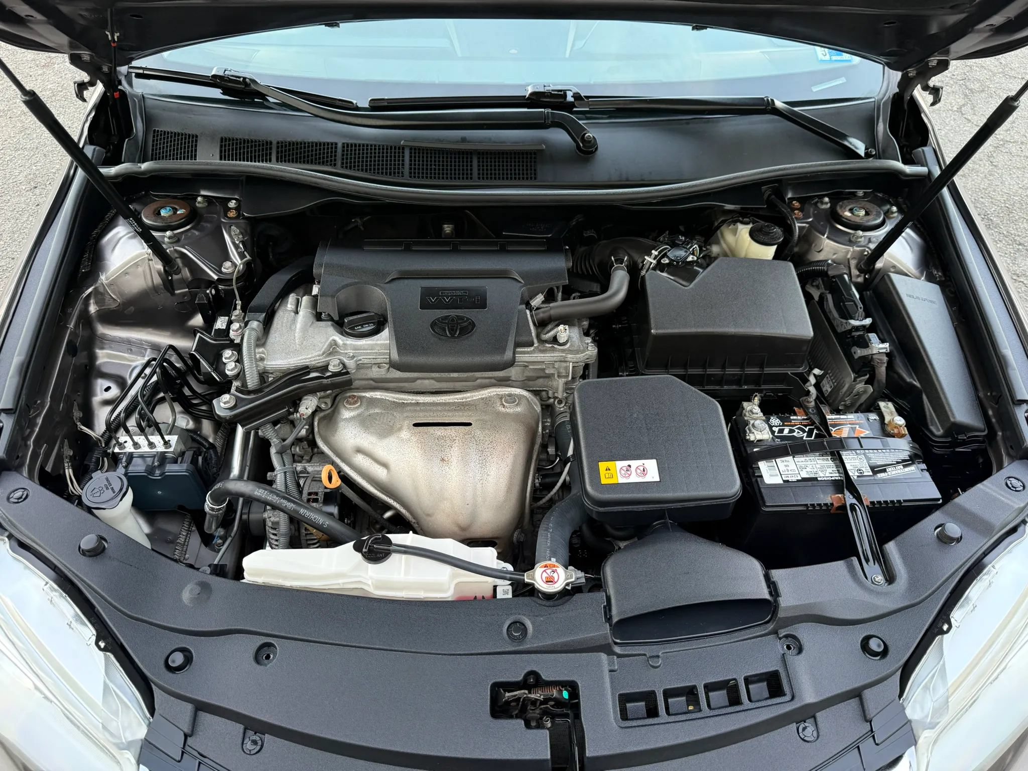 Used 2017 Toyota Camry LE FWD image 19