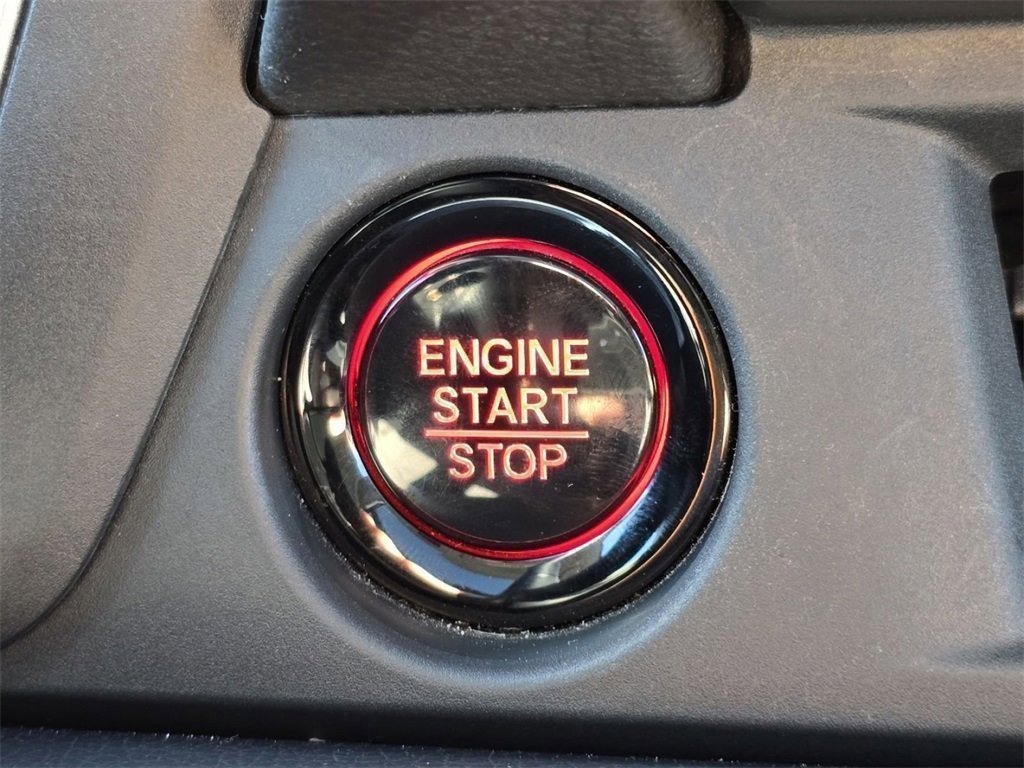 Used 2023 Honda Pilot Touring image 28