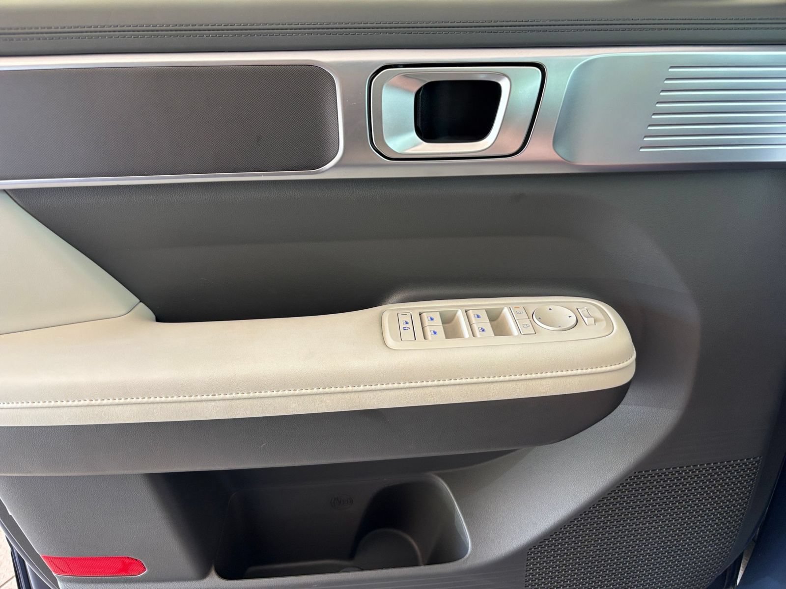 Used 2026 Hyundai Santa Fe SEL FWD image 20