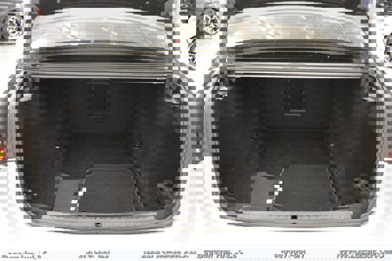 Used 2023 BMW 740i w/ Parking Assistance Package RWD image 46