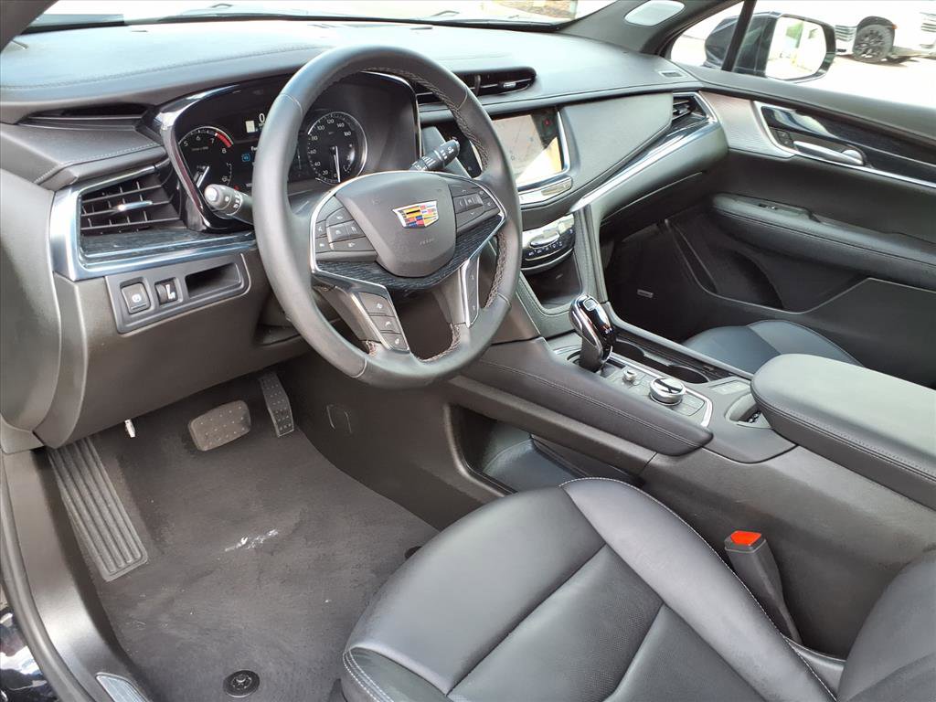 Certified 2025 Cadillac XT5 Premium Luxury AWD/4WD image 19