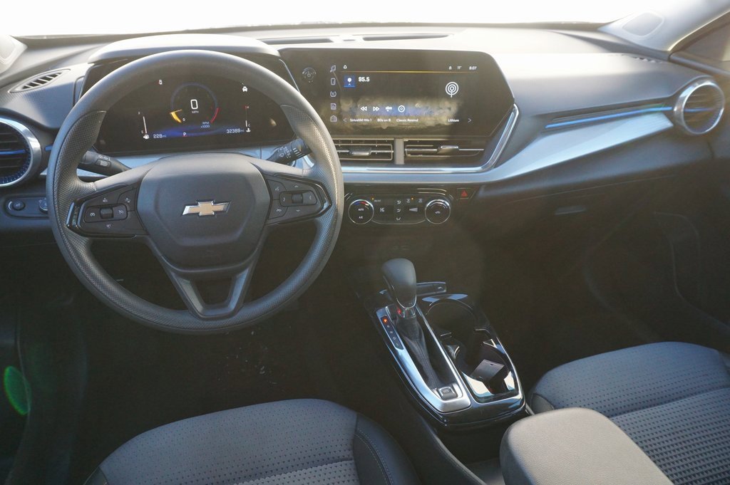 Certified 2024 Chevrolet Trax LT image 13