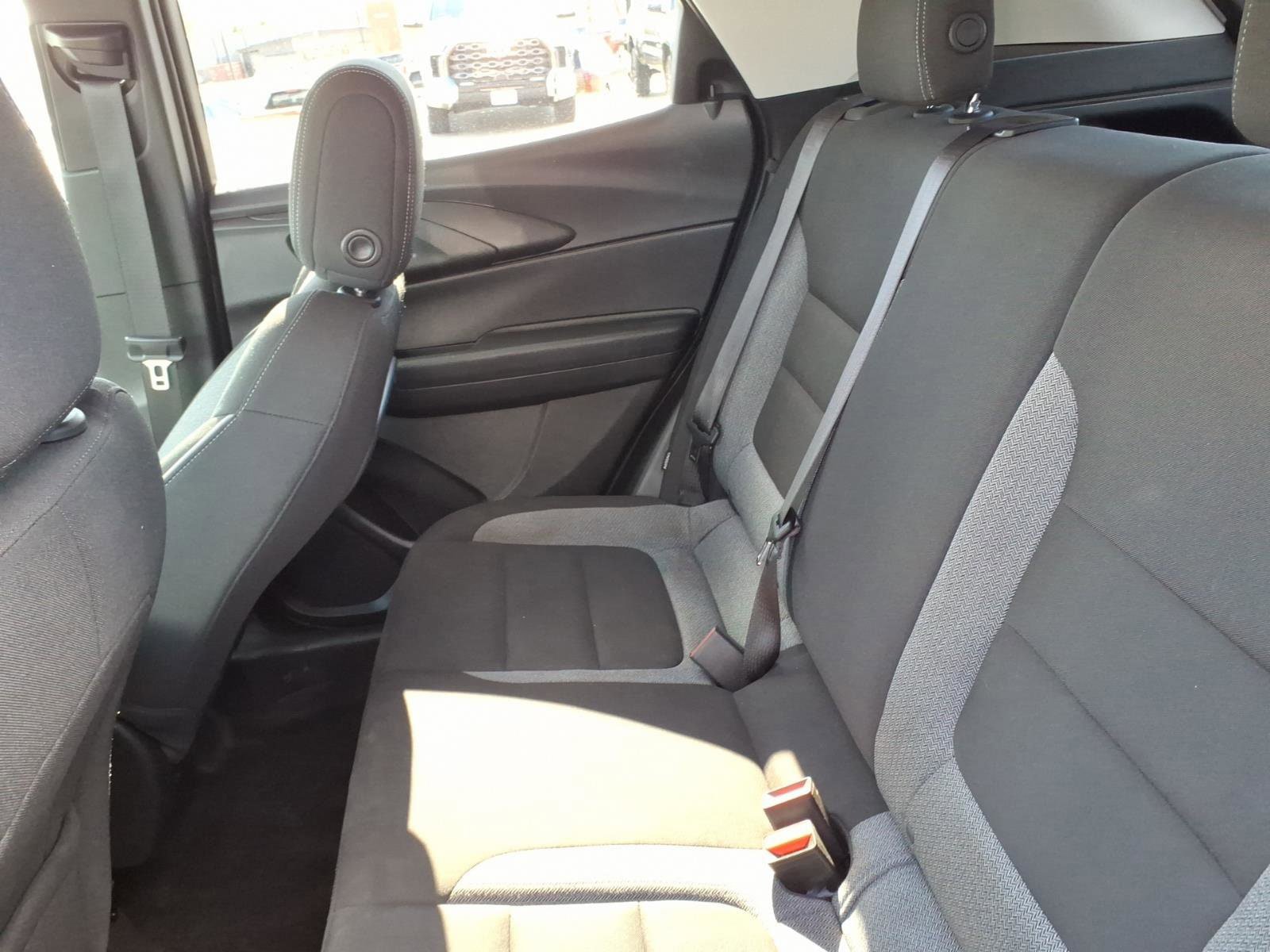 Used 2023 Chevrolet TrailBlazer LT w/ Convenience Package FWD image 8