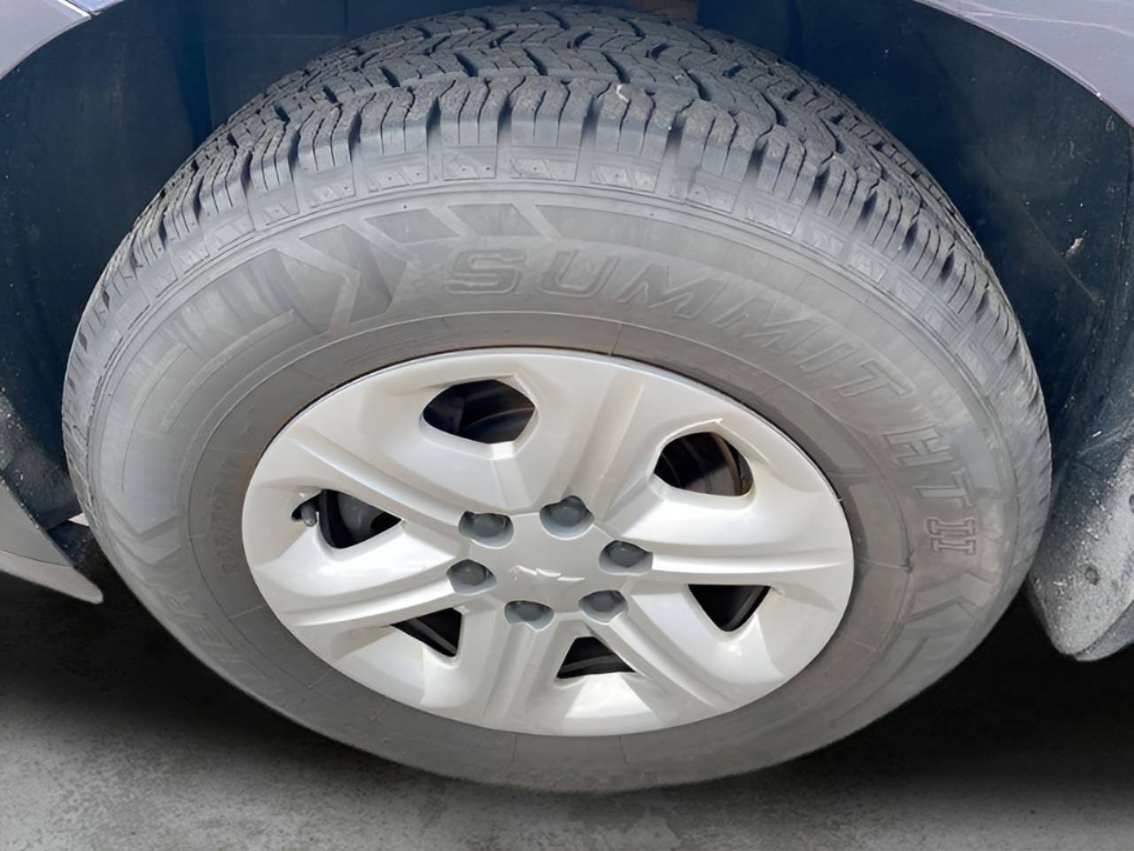 Used 2013 Chevrolet Traverse LS FWD image 17