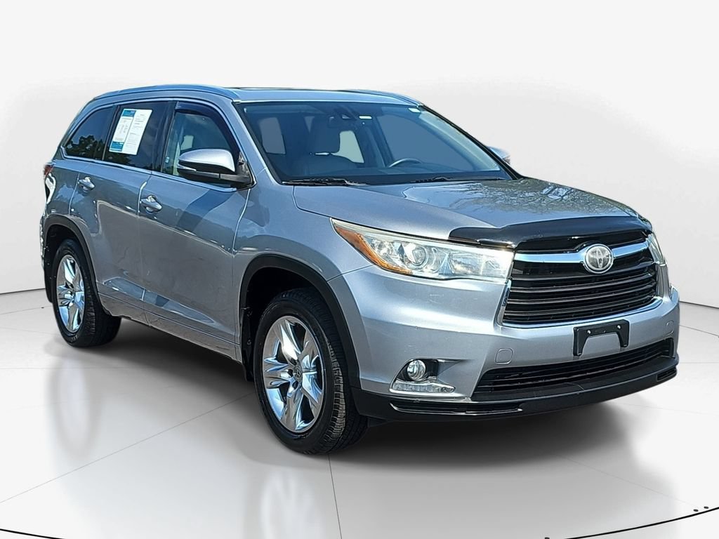 Used 2014 Toyota Highlander Limited Platinum AWD/4WD image 3