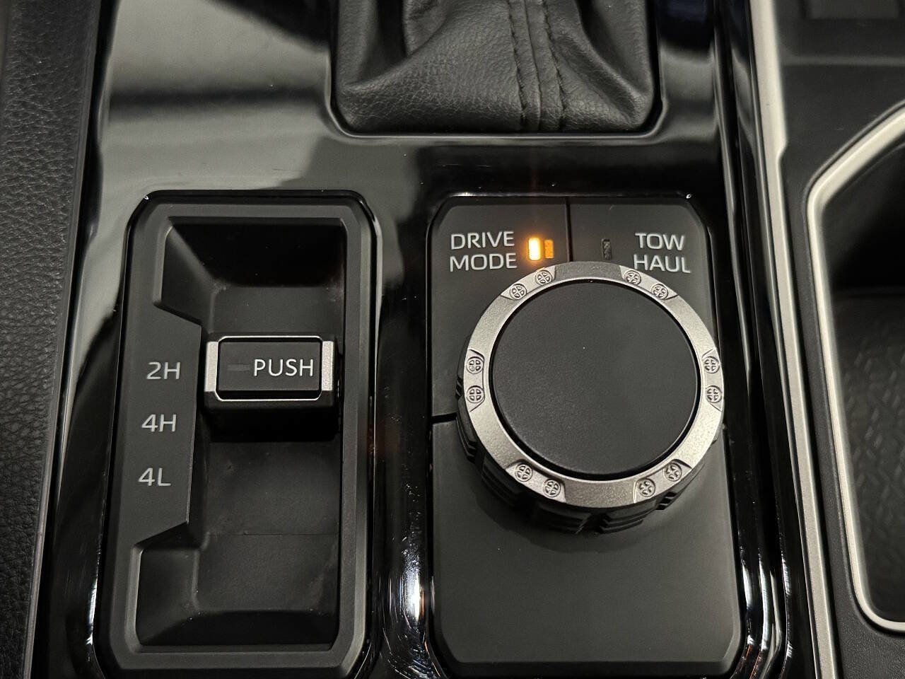 Used 2024 Toyota Tundra SR5 w/ SR5 Premium Package AWD/4WD image 32