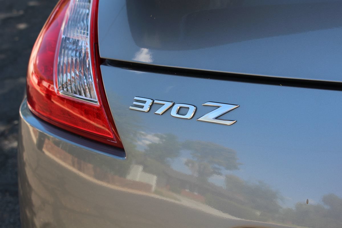 Used 2010 Nissan 370Z Touring w/ Sport Pkg RWD image 40