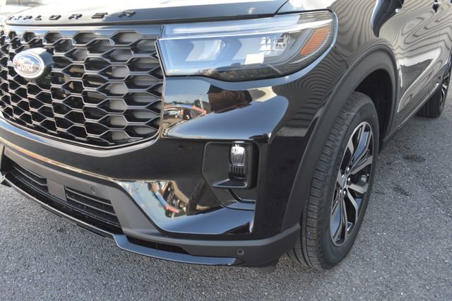 New 2026 Ford Explorer ST-Line image 9