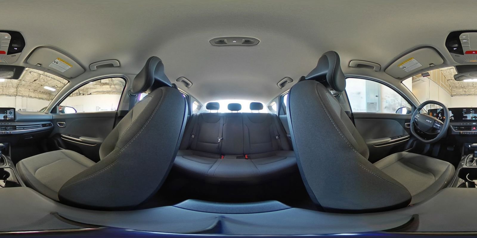 Used 2025 Kia K4 LXS image 41