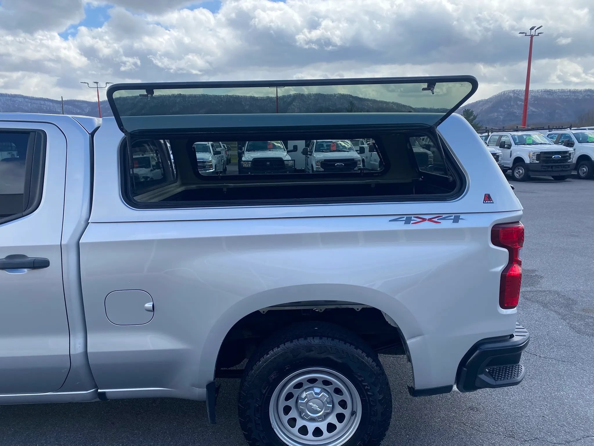 Used 2020 Chevrolet Silverado 1500 W/T w/ Trailering Package AWD/4WD image 29