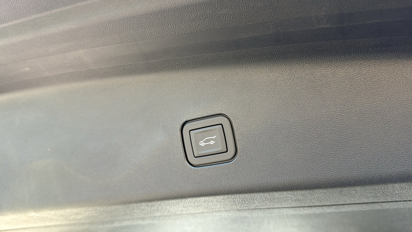 New 2026 Cadillac Vistiq Luxury image 32