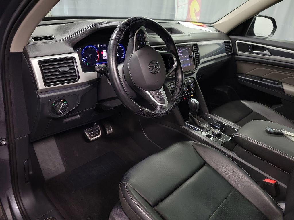 Used 2021 Volkswagen Atlas SEL R-Line AWD/4WD image 13