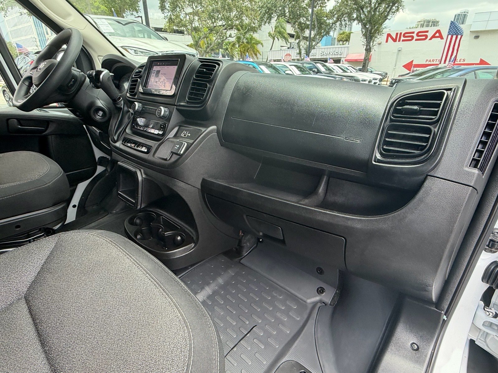 Used 2025 RAM ProMaster 2500 w/ U-Haul Equipment Group FWD image 12