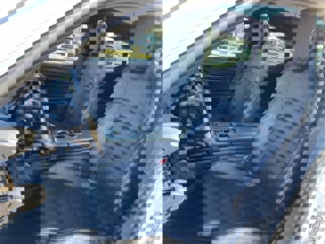 Used 2020 Porsche Taycan 4S image 23