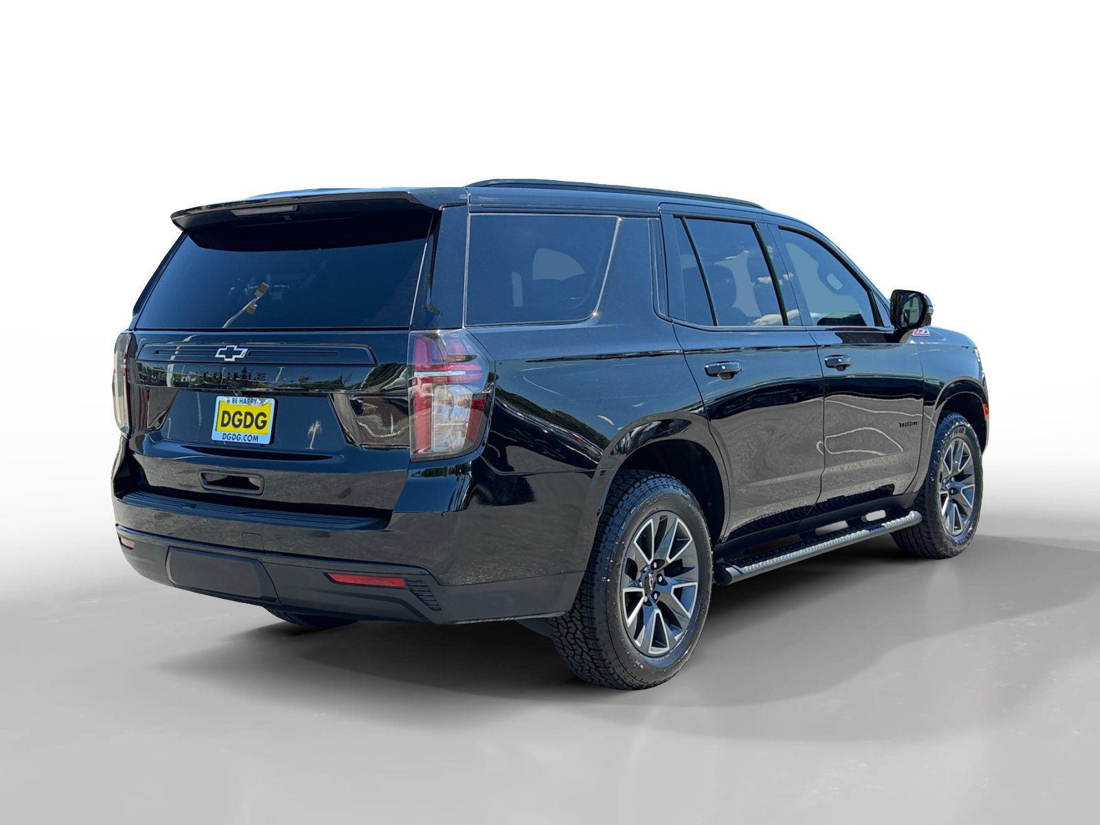 Used 2023 Chevrolet Tahoe Z71 w/ Luxury Package AWD/4WD image 5