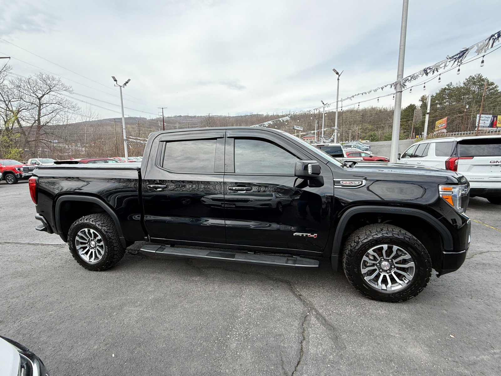Used 2020 GMC Sierra 1500 AT4 w/ AT4 Premium Package AWD/4WD image 6