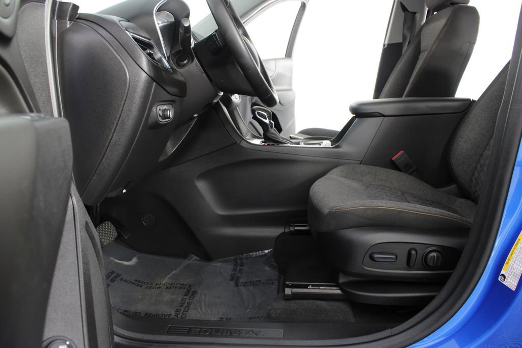 Used 2024 Chevrolet Equinox LT FWD image 16