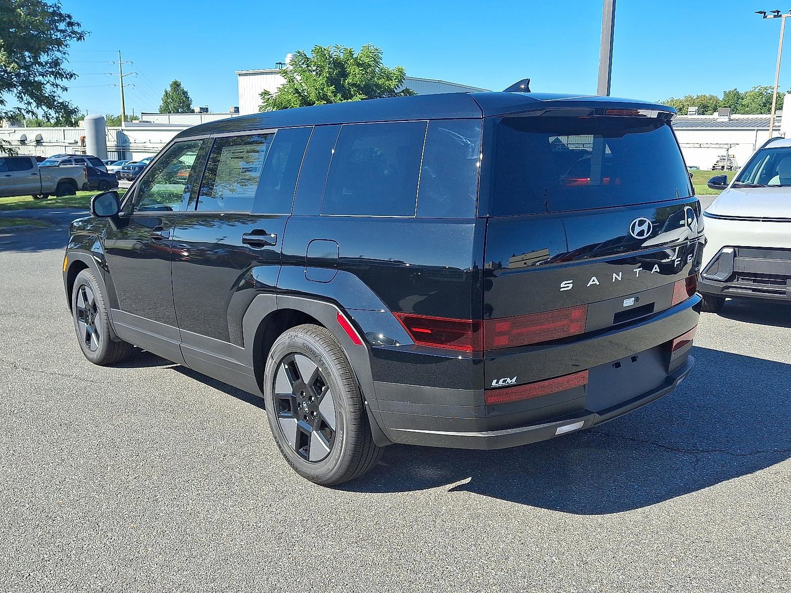 New 2026 Hyundai Santa Fe SE image 4