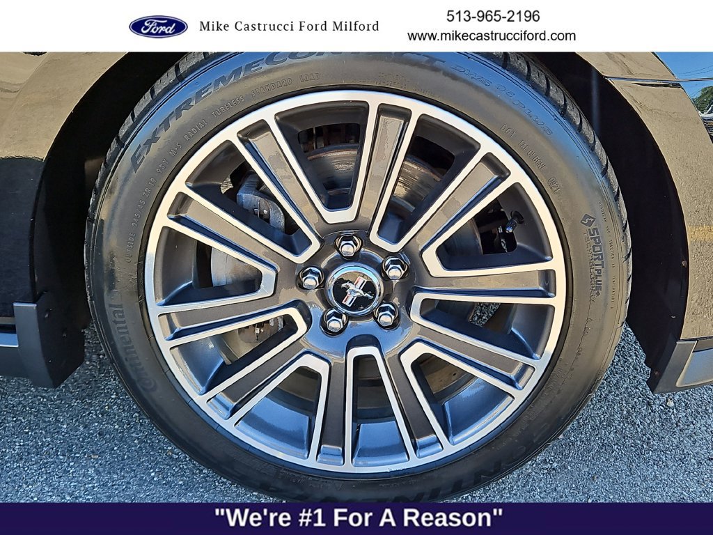 Used 2012 Ford Mustang GT Premium w/ Electronics Pkg RWD image 9
