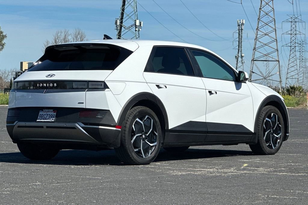 Used 2023 Hyundai Ioniq 5 SE image 4