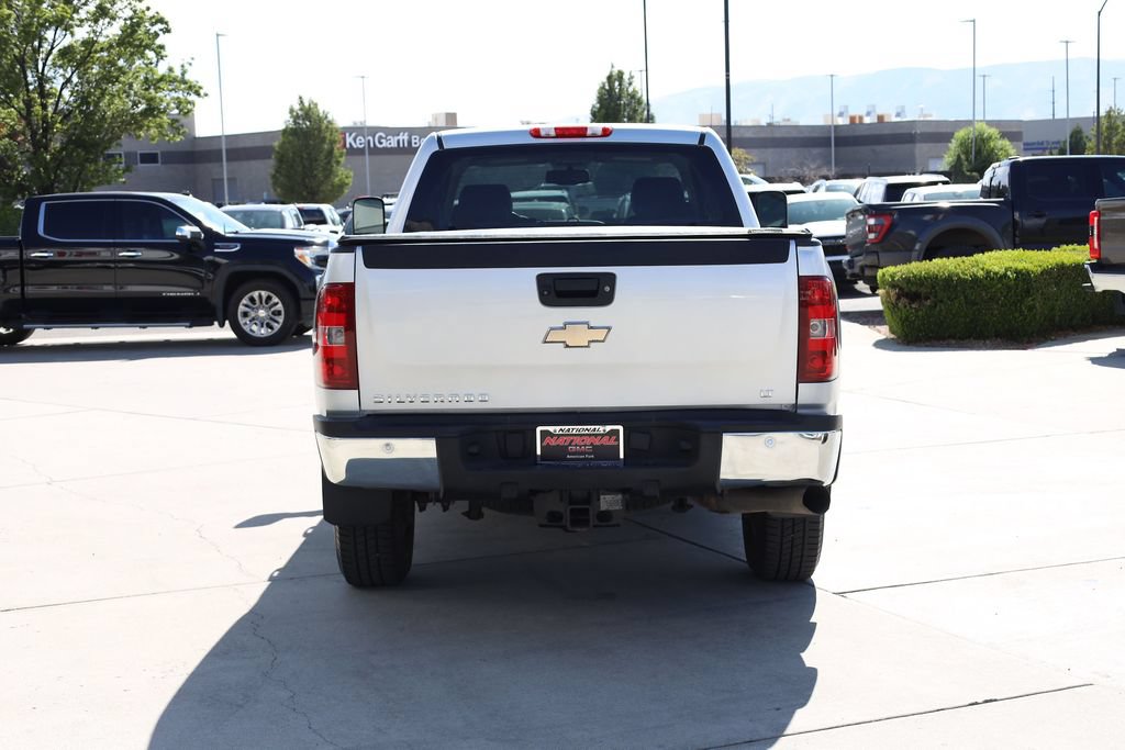 Used 2011 Chevrolet Silverado 3500 LT w/ Interior Plus Package AWD/4WD image 5