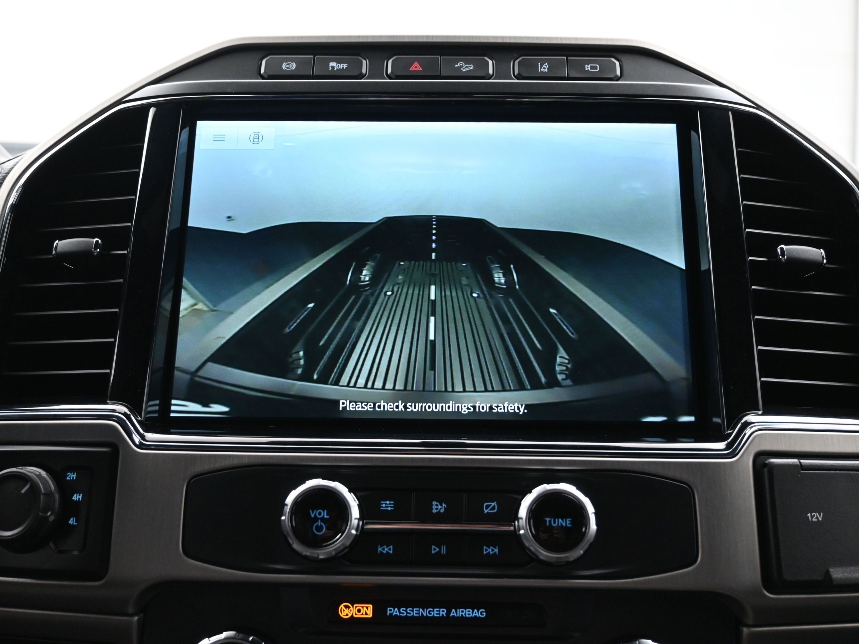 Used 2022 Ford F350 Platinum image 32