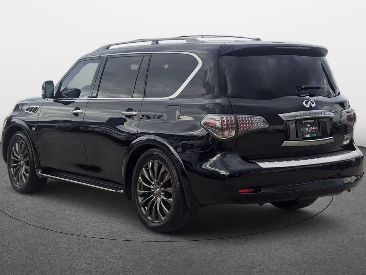 Used 2017 INFINITI QX80 Limited AWD/4WD image 4