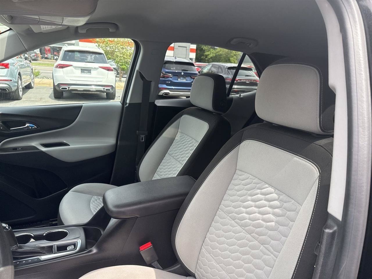 Used 2019 Chevrolet Equinox LT FWD image 31