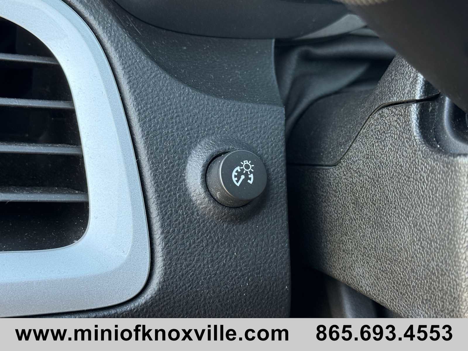 Used 2011 GMC Terrain SLE image 21