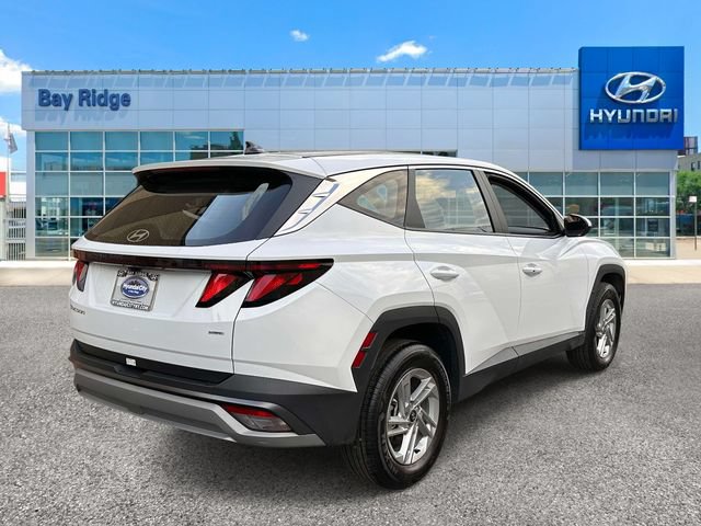 Used 2025 Hyundai Tucson SE AWD/4WD image 4