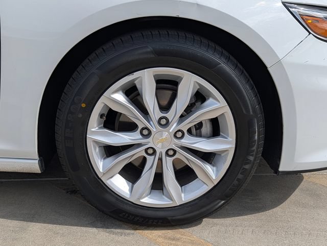 Used 2021 Chevrolet Malibu LT FWD image 8