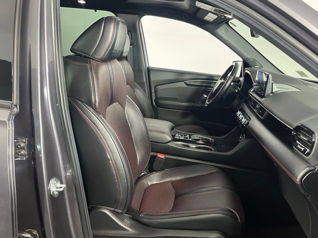 Used 2025 Honda Pilot Black Edition image 31
