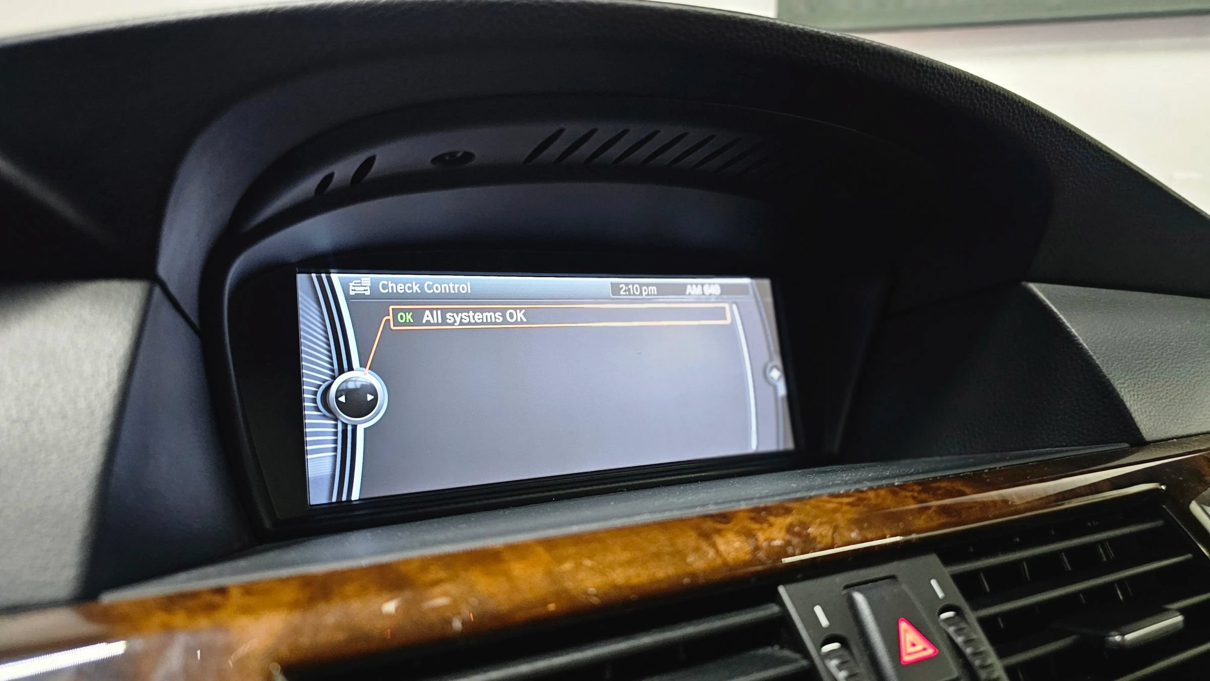 Used 2010 BMW 535i xDrive Wagon AWD/4WD image 39