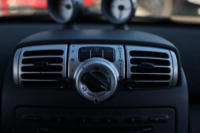 Used 2009 smart fortwo pure image 34