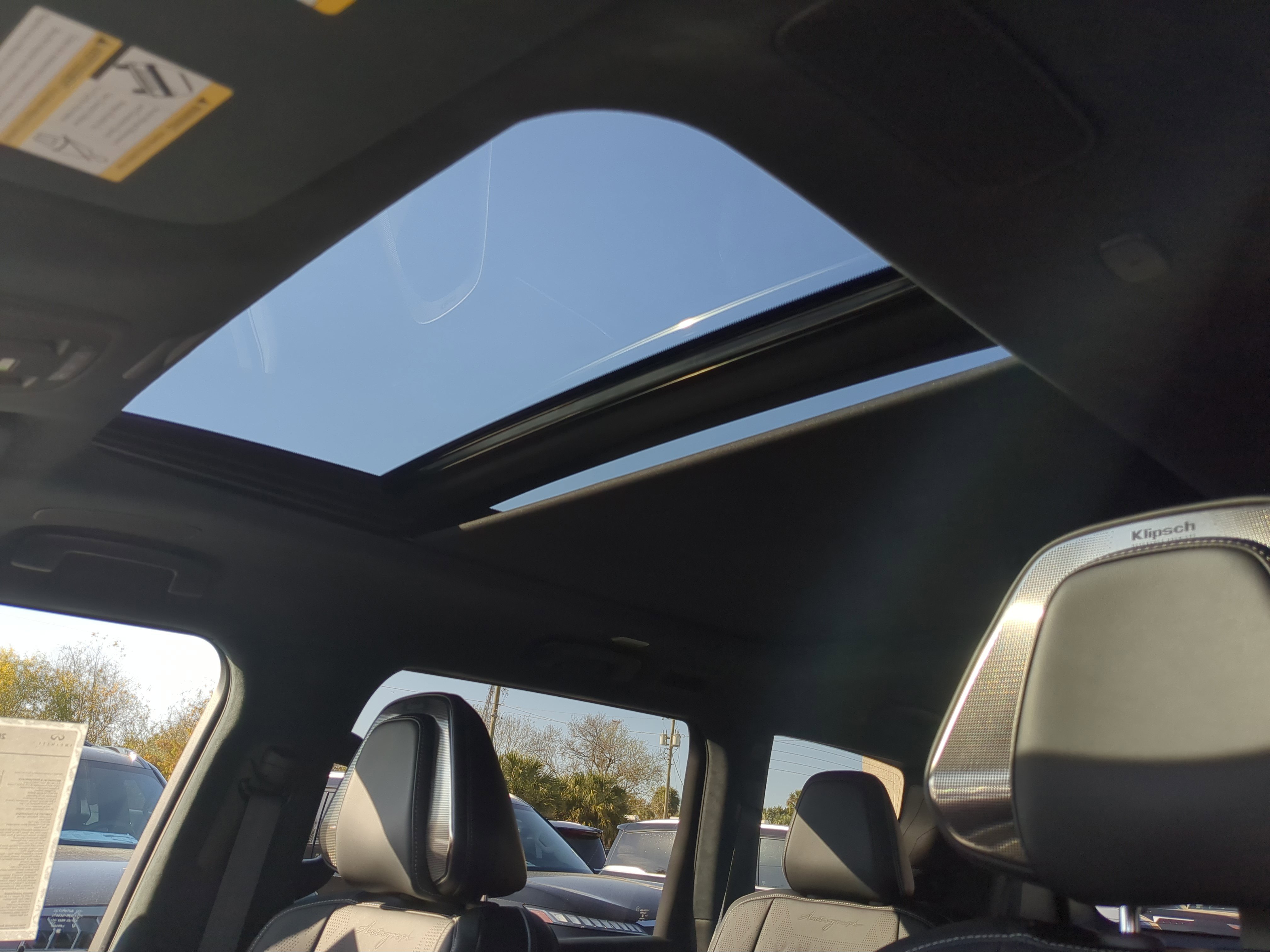 New 2026 INFINITI QX80 Autograph w/ Premium Cargo Package image 23