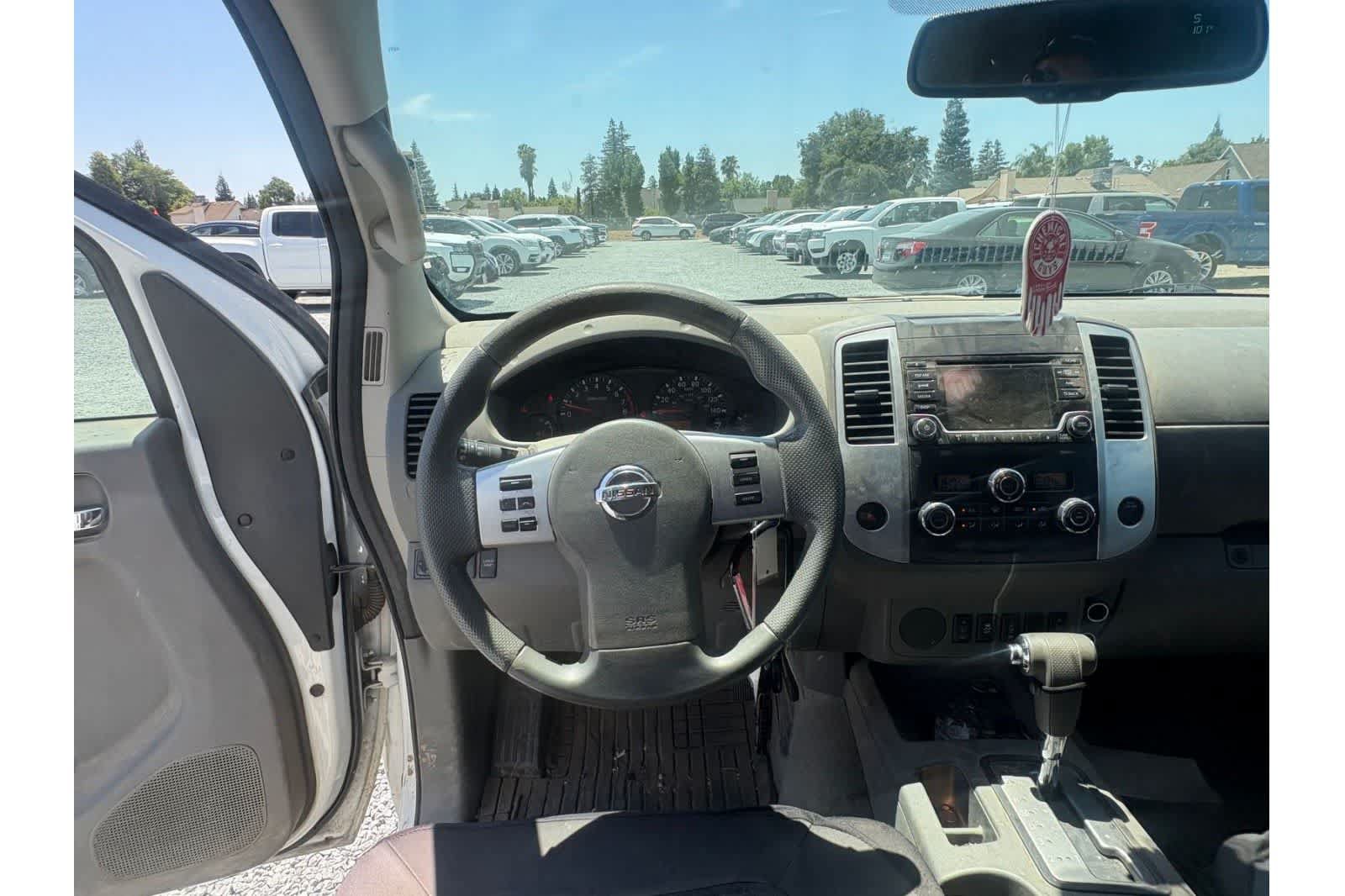 Used 2016 Nissan Frontier SV RWD image 16