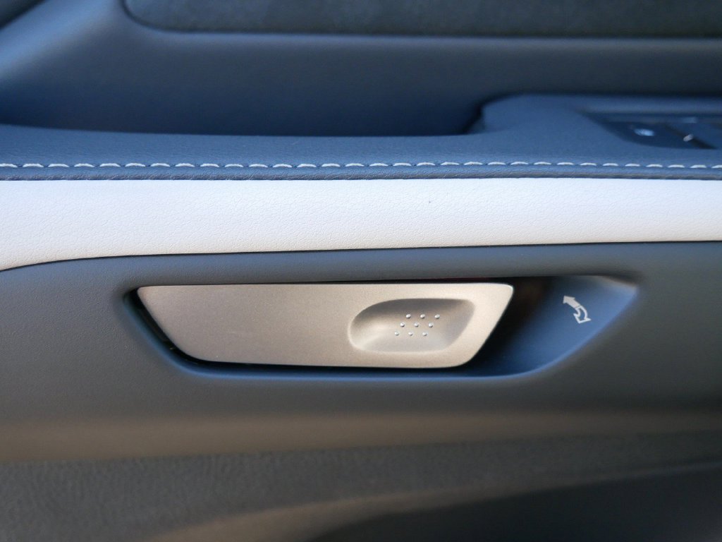 New 2026 Lexus TX 500h AWD w/ Technology Package image 16
