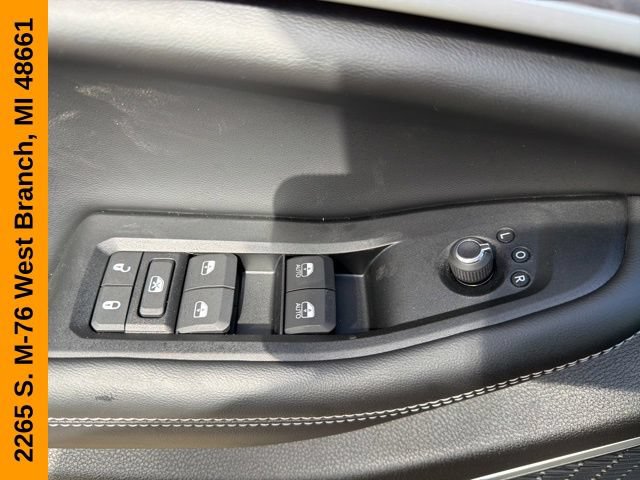 New 2026 Jeep Grand Cherokee L Limited w/ Luxury Tech Group II AWD/4WD image 15