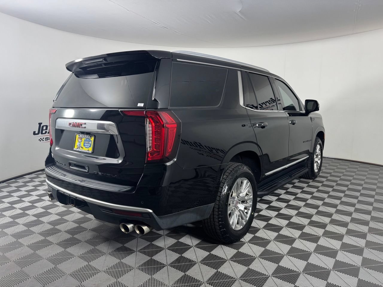 Used 2022 GMC Yukon Denali AWD/4WD image 6