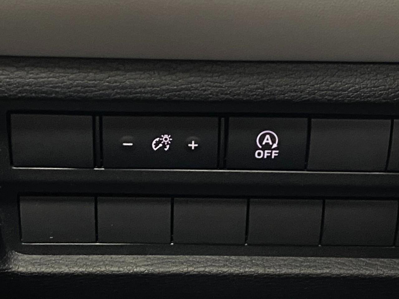 New 2026 Mitsubishi Outlander SEL image 14