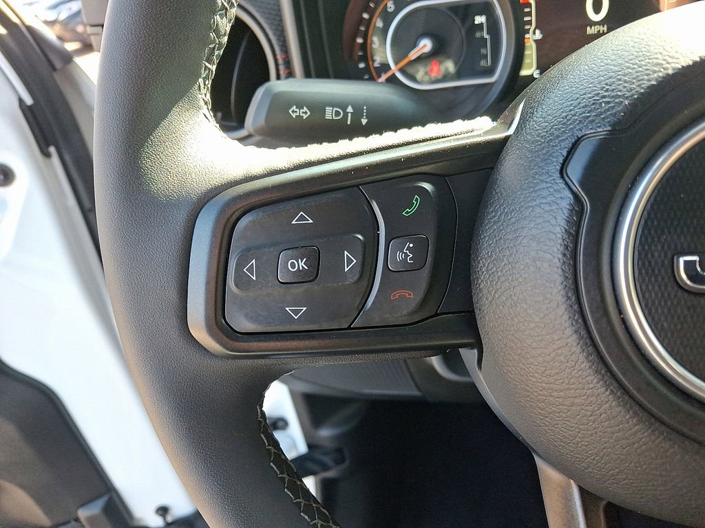 Used 2025 Jeep Wrangler Unlimited Rubicon image 21