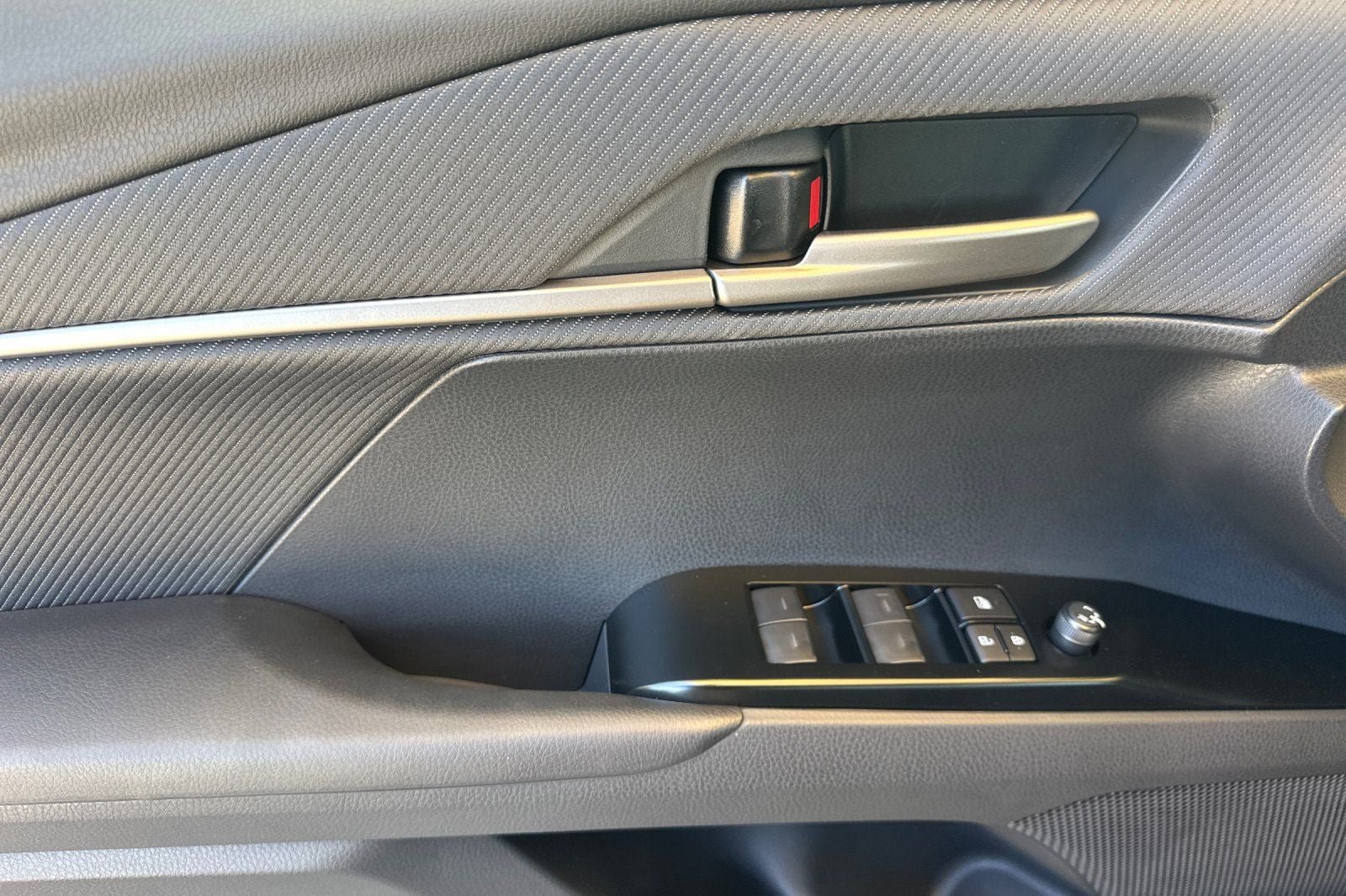 New 2026 Toyota Camry SE w/ Convenience Package FWD image 12
