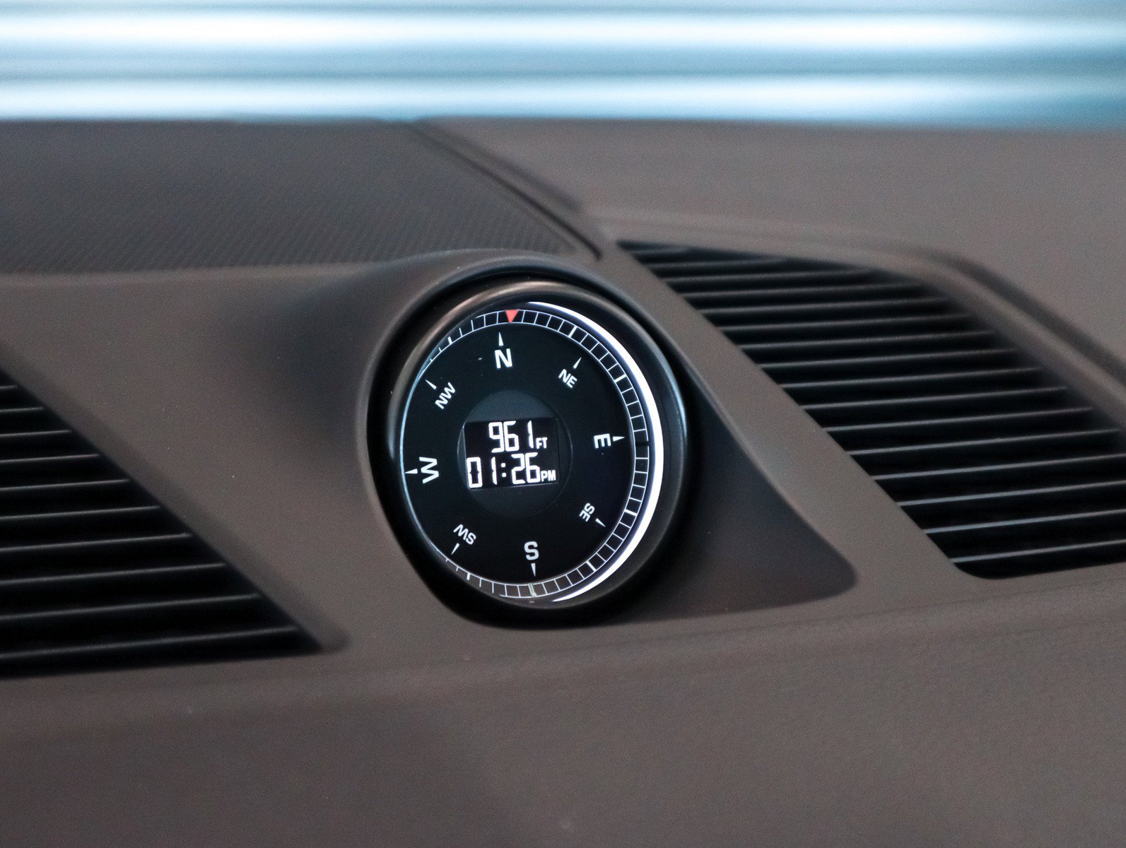 Certified 2023 Porsche Cayenne S image 22