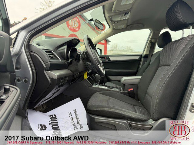 Used 2017 Subaru Outback 2.5i AWD/4WD image 22
