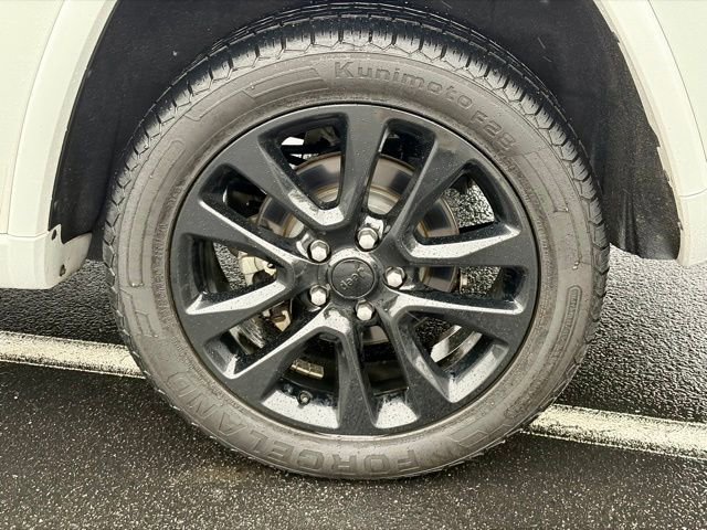 Used 2019 Jeep Grand Cherokee Altitude image 30