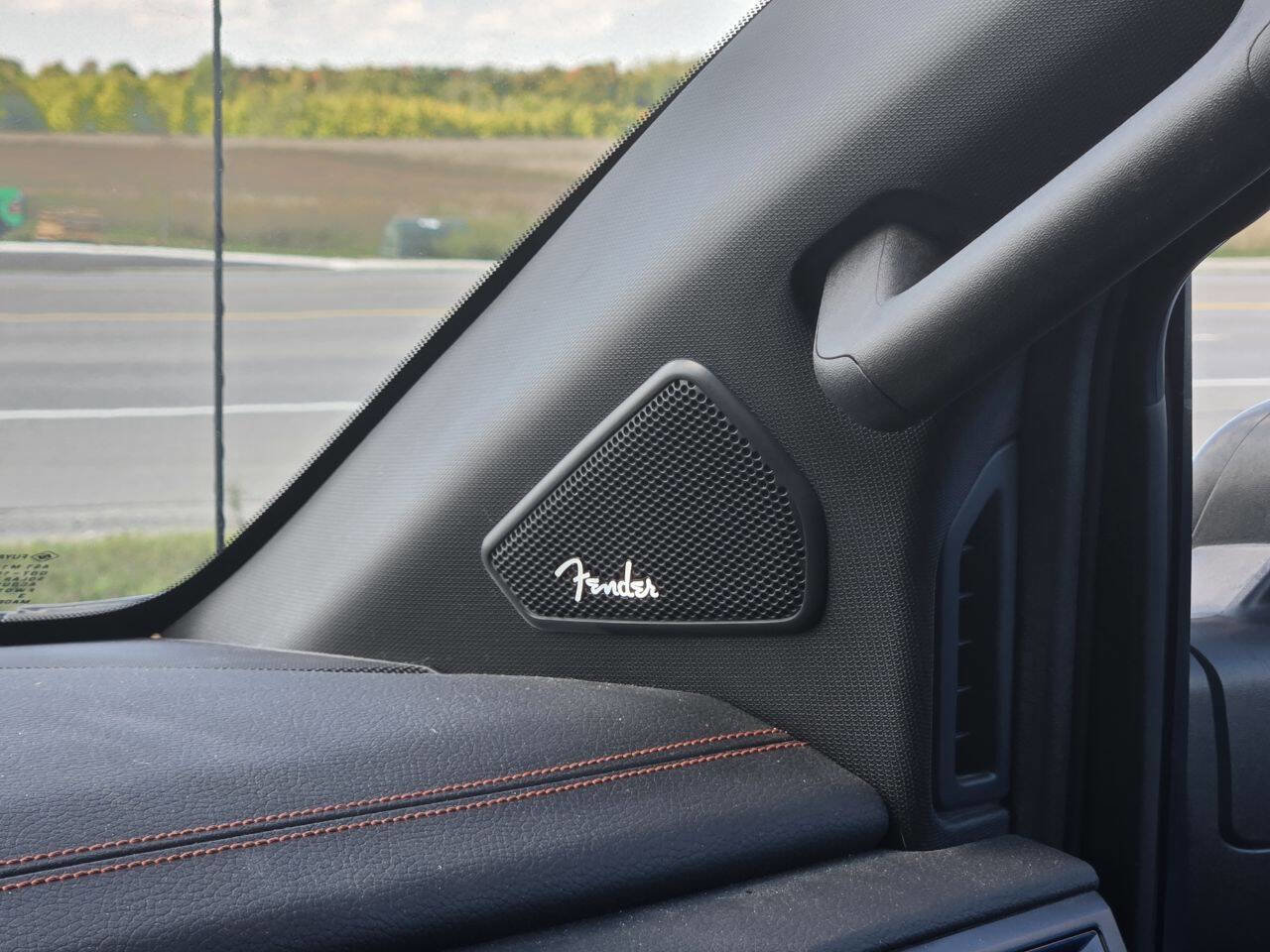 Used 2020 Nissan Titan PRO-4X w/ Pro-4x Utility Package image 16